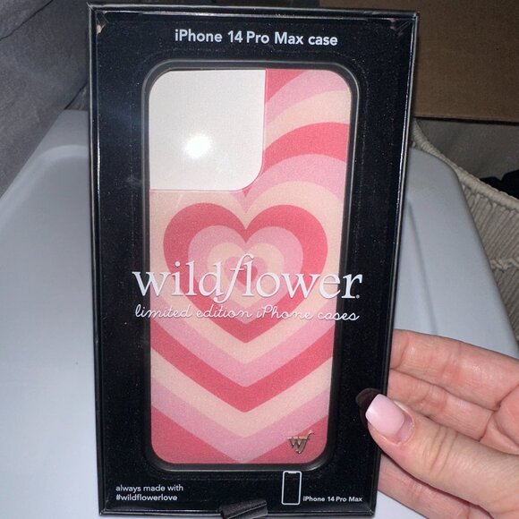 NWT Rose Latte Love Wildflower iPhone 14 Pro Max Case - Picture 2 of 5